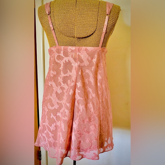 90’s Vintage Victoria’s Secret Dusty Pink Baby Doll Nightie Set - Picture 2 of 7